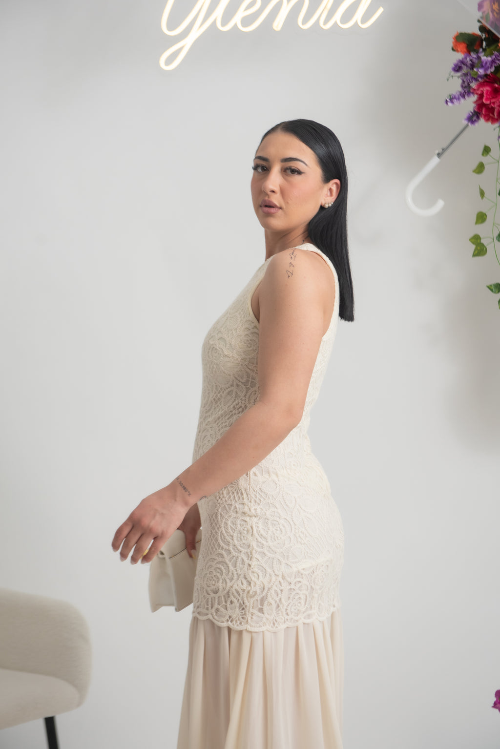 Abito Naomi